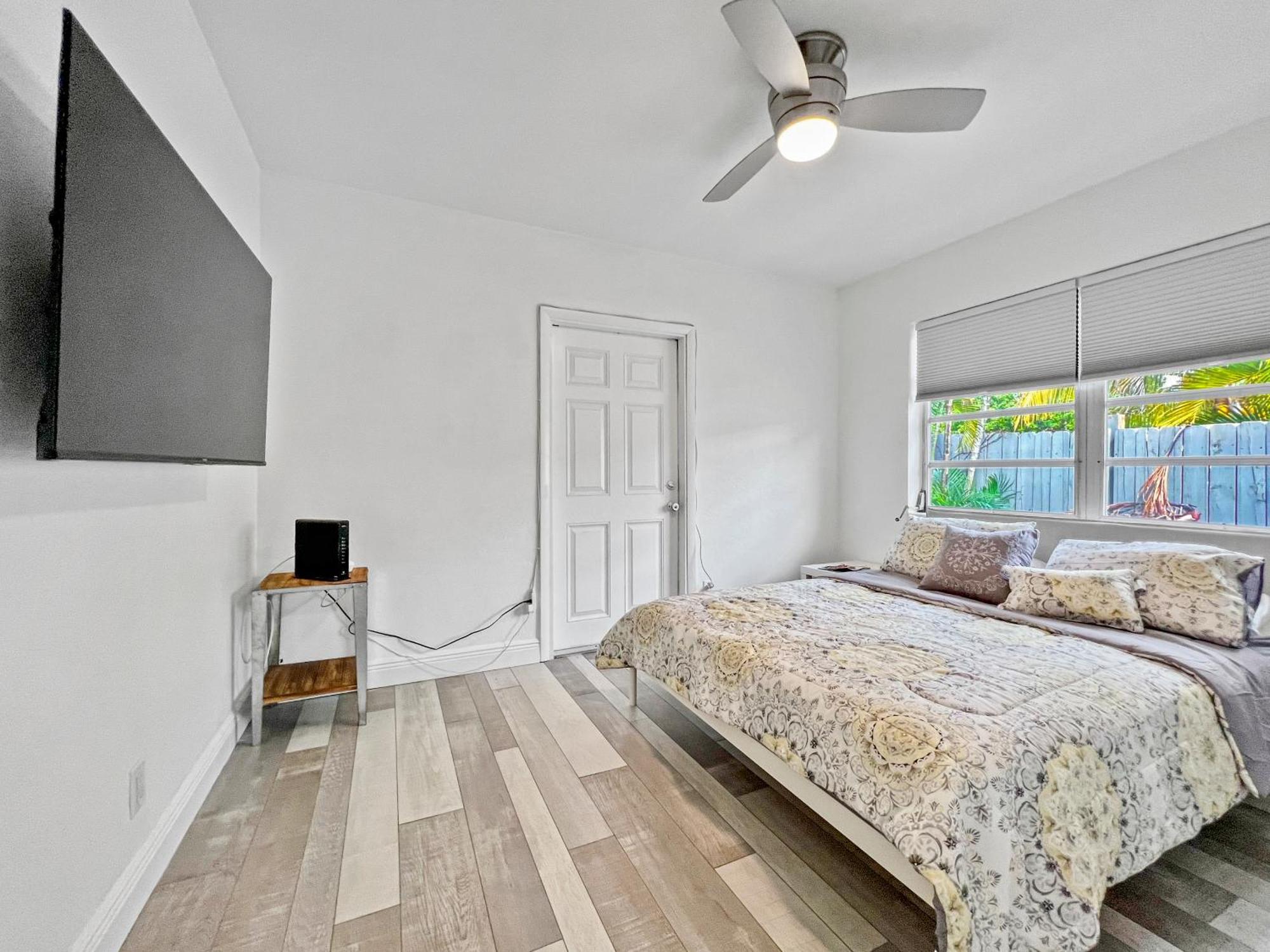 Stylish & Cozy Escape Near The Beach- Free Parking, Backyard, Private, Bbq Pompano Beach Eksteriør billede