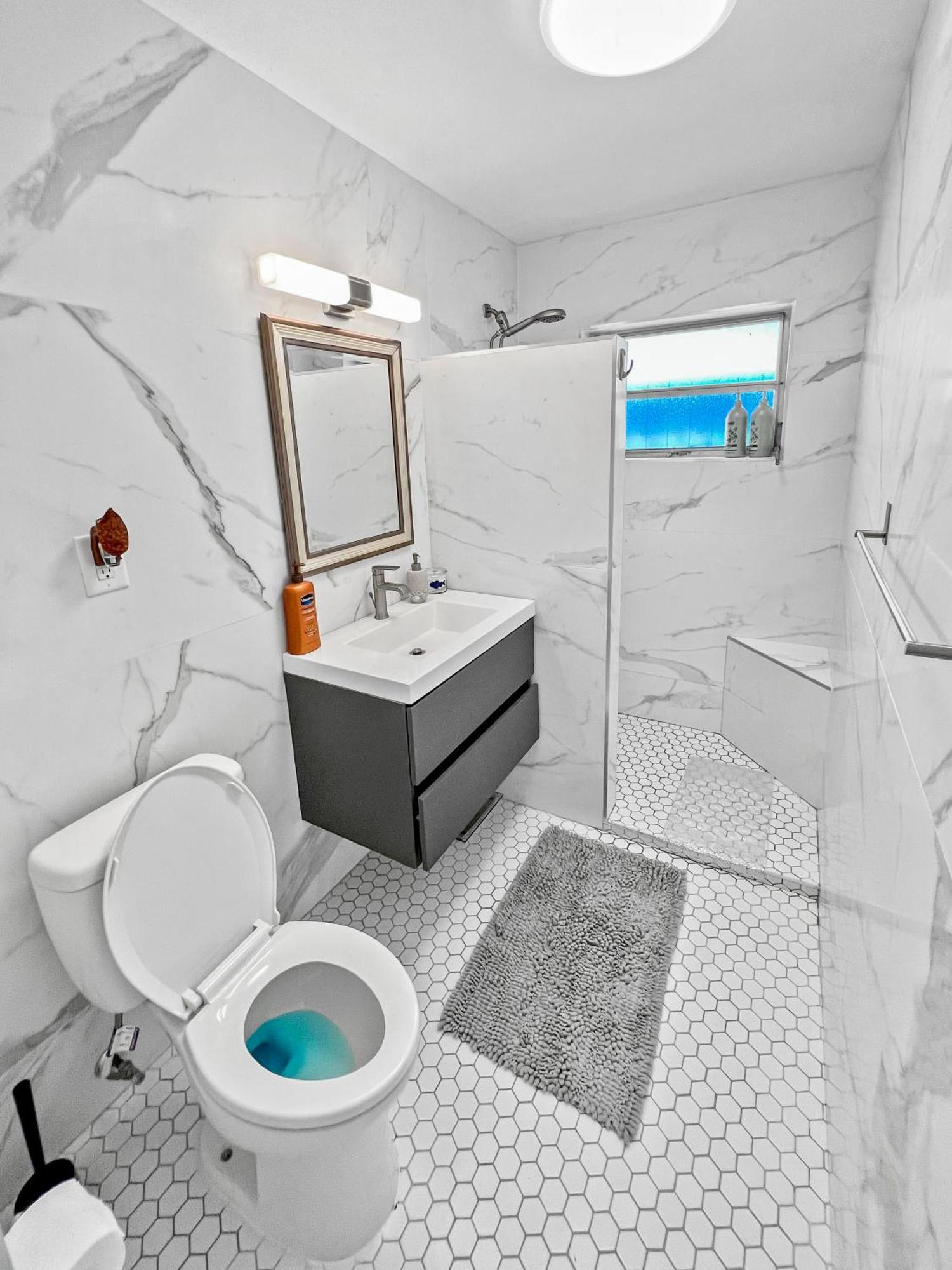 Stylish & Cozy Escape Near The Beach- Free Parking, Backyard, Private, Bbq Pompano Beach Eksteriør billede