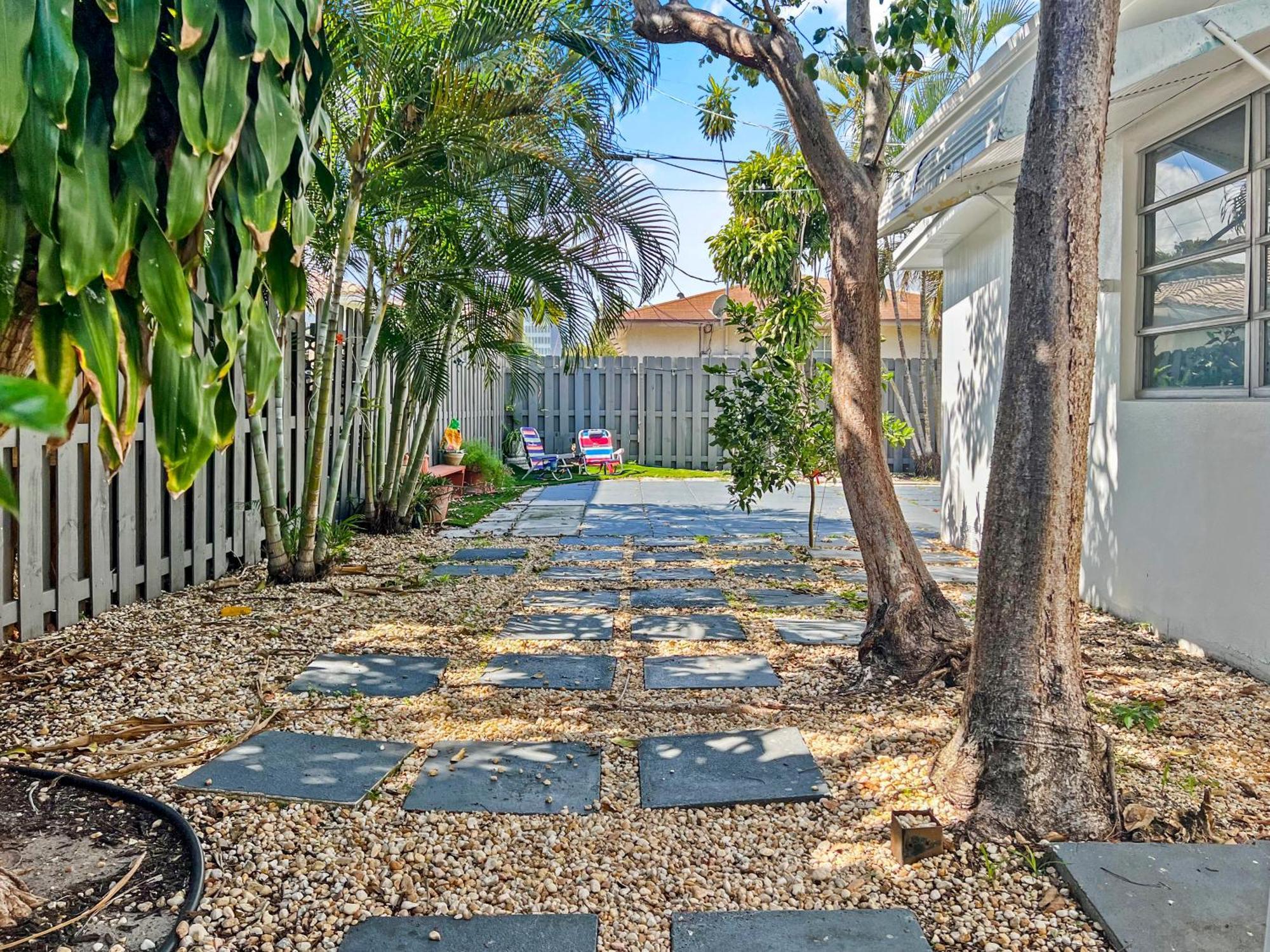 Stylish & Cozy Escape Near The Beach- Free Parking, Backyard, Private, Bbq Pompano Beach Eksteriør billede